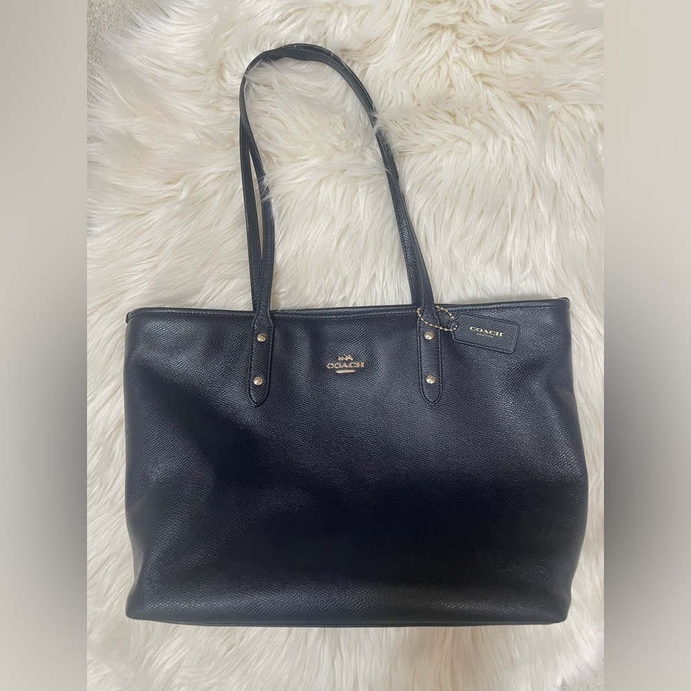 REDUCED! COACH CITY TOTE LARGE Midnight Navy